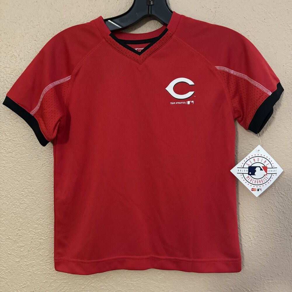 Cincinnati Reds T Shirt Small (6/7) MLB NWT Genuine Merchandise Red